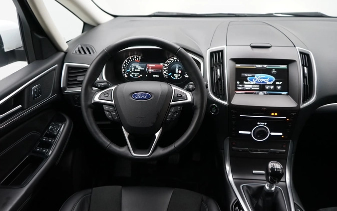 Ford S-Max cena 68999 przebieg: 187930, rok produkcji 2015 z Pajęczno małe 352